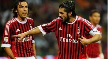 野球场最怕遇到这种打法（这种打法是野球场的噩梦）