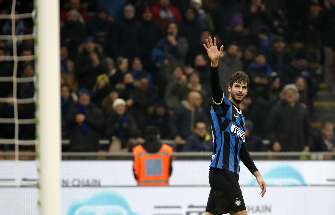 肇俊哲挂帅重庆铜梁龙：一场“不得已”的中超冒险，还是本土教练的破局之战？（肇俊哲执掌重庆铜梁龙：一场无奈的中超冒险，还是本土教练的突围之战？）