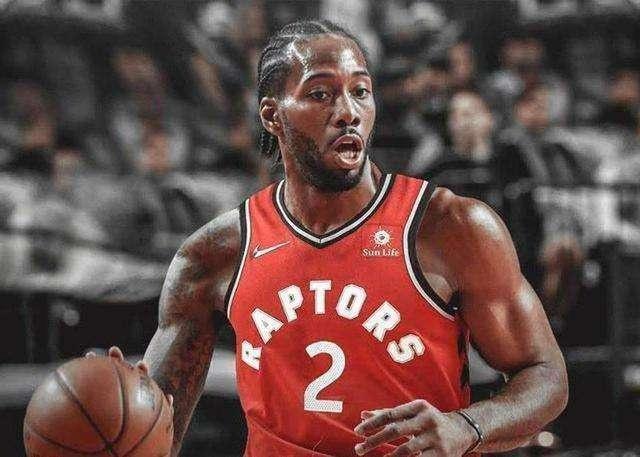 女子篮球联盟赛季焦点球员表现（女篮联赛本季焦点球员表现盘点）