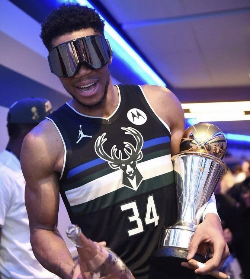 库尔图瓦呼吁总结教训，皇马能否从失利中重生？（库尔图瓦敦促汲取教训，皇马能否触底反弹？）