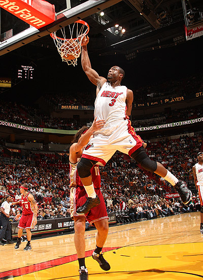 他在场上就是稳定器（他是场上的定海神针）