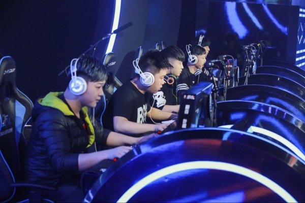 迅速反击 迅速反击